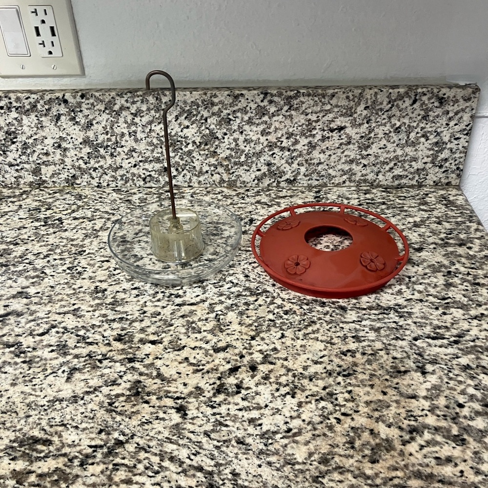 Hummingbird Feeder - Picture 4 of 11